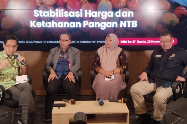 forum Bincang Kamisan edisi ke-17 berlangsung di comand center kantor Gubernur, Mataram (foto kicknews.today/wn)