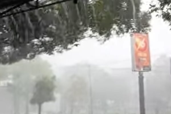 Ilustrasi hujan. (foto kicknews.today/wn)