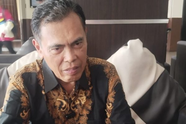 Kepala Dinas Kominfotik NTB, Yusron Hadi (foto kicknews.today/wn)