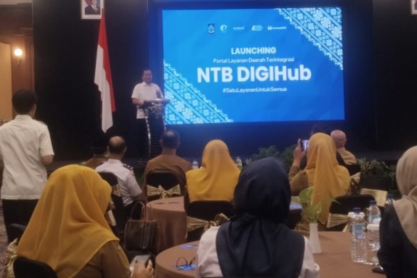 Gubernur NTB saat memberikan sambutan dalam peluncuran NTB DIGIHub (foto kicknews.today/wn)