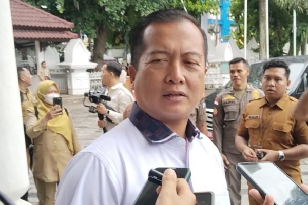 Gubernur NTB Dr H Lalu Muhamad Iqbal (foto kicknews.today/wn)