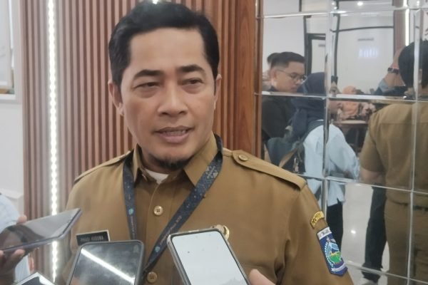 Kepala Dinas Penanaman Modal dan Pelayanan Terpadu Satu Pintu (DPMPTSP) Provinsi NTB, Irnadi Kusuma. (foto kicknews.today/wn)
