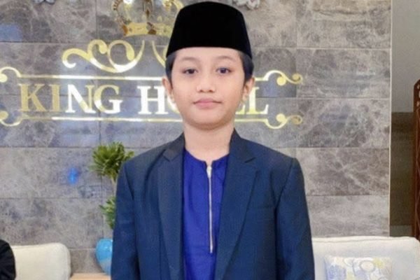 Juara 1 MTQ Internasional di Irak, Muhamad Zian Fahrezi. (foto kicknews.today/Facebook)