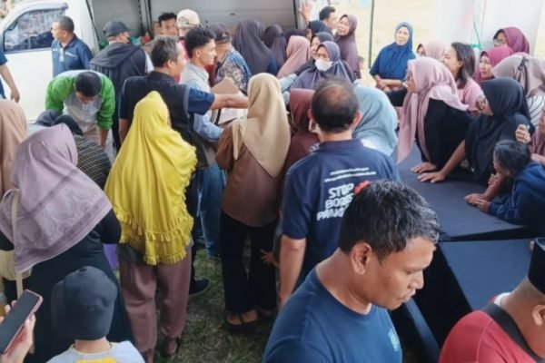 Pemprov NTB menggelar pasar murah di lapangan Jelojok Kopang Kecamatan Kopang, Kabupaten Lombok Tengah (foto kicknews.today/ist)
