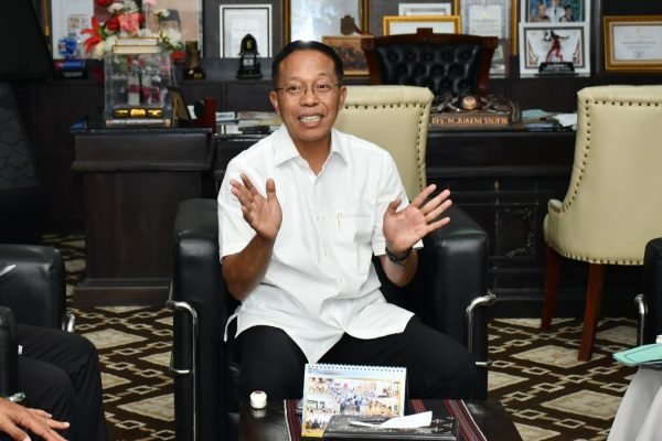 Sekda Lombok Timur, H.M Juaini Taofik. Foto. Dok. Pemda