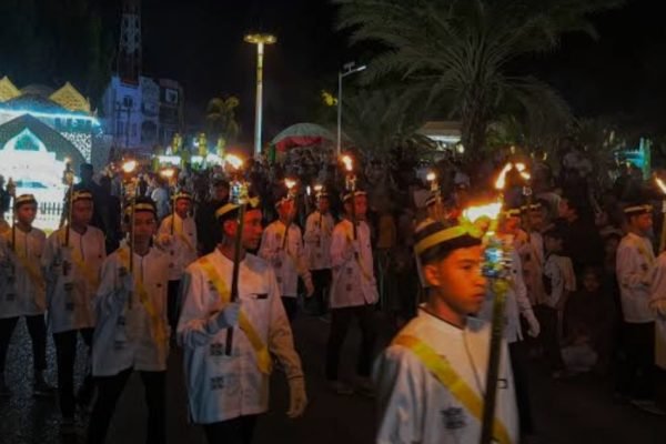 Momen pawai takbiran Idul Fitri di Kota Mataram. (foto kicknews.today/ist)