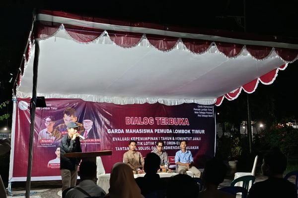 Dialog evaluasi 1 tahun kepemimpinan dan menuntut janji politik LOTIM SMART (Iron-Edwin). Foto: ist