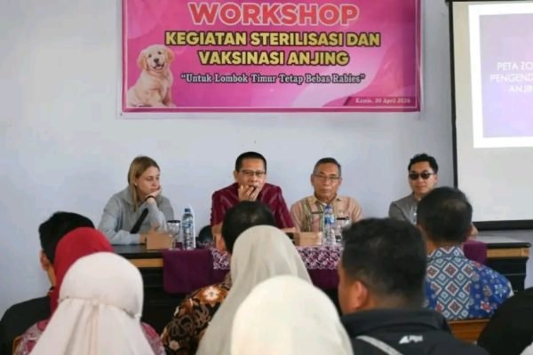 Workshop sterilisasi vaksinasi di Aula Dinas Peternakan dan Kesehatan Hewan yang dihadiri oleh Wakil Bupati Lombok Timur dan perwakilan NGO. Foto. Ist