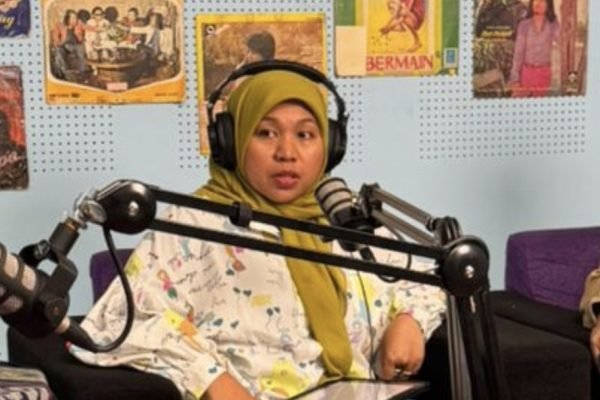 Diana Arkayanti, konten kreator dan pengusaha palu gada di Lombok. Foto:Ist