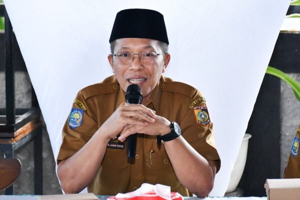 Sekda Lombok Timur, H.M Juaini Taofik. Foto. Dok. Pemda