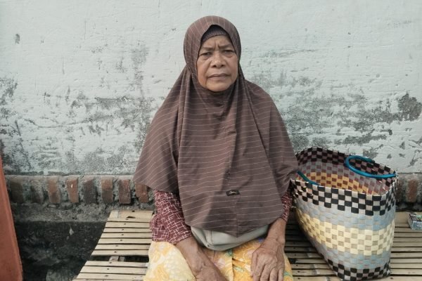 Salah satu warga Desa Kuripan Timur Lombok Barat, Tuan Salmah atau Tuan Mok. (poto kicknews.today/wn)