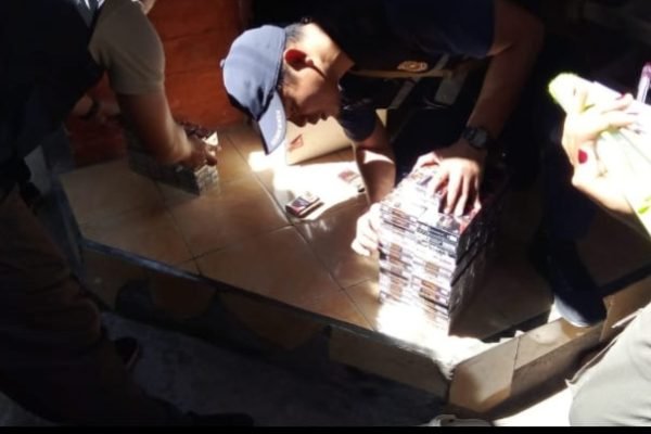 Ribuan rokok ilegal saat diamankan Satpol PP Lombok Timur. Foto. Ist