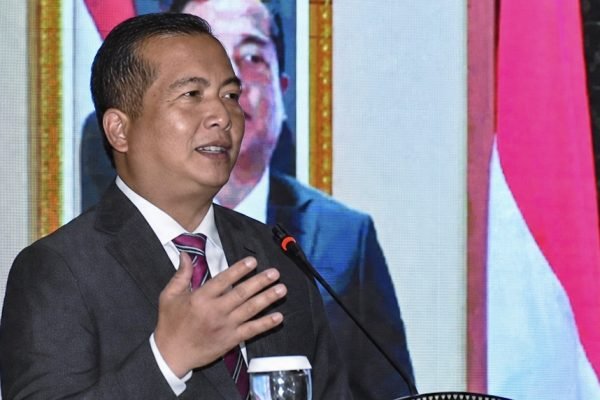 Gubernur NTB Dr H Lalu Muhamad Iqbal (foto kicknews.today/adpim)