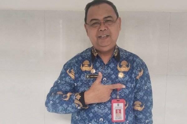 Kepala Disnakertrans NTB, Aidy Furqan. Foto: kicknews.today/wina