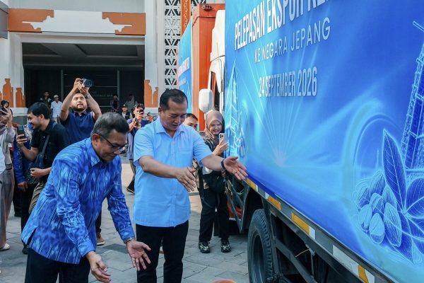 Ekspor vanili organik NTB ke Amerika Serikat dan kemiri NTB ke Jepang dilepas bersamaan dengan peluncuran program penguatan komoditas desa yang dirancang untuk membangun rantai nilai kemiri dari hulu hingga hilir (foto kicknews.today/adpim)