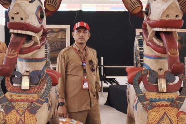 Kepala Museum NTB Ahmad Nuralam (foto kicknews.today/ist)
