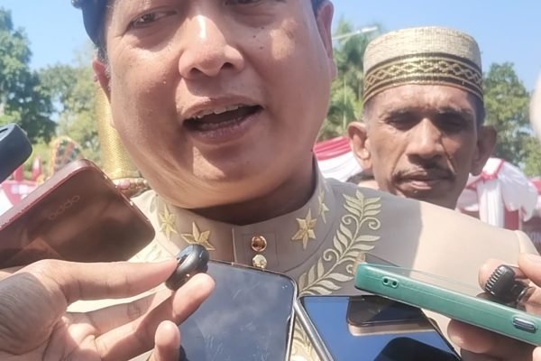 Gubernur NTB Dr H Lalu Muhamad Iqbal. (foto kicknews.today/wn)