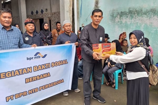 Kegiatan Bakti Sosial Tegar dan BPR di Karang Bayan, Lombok Barat