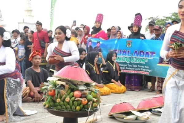Salah satu ritual budaya yang ikut di Pekan Kebudayaan Daerah di Lombok Utara. (Foto. kicknews.today/Ist)