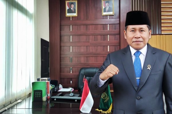 Ketua PA Taliwang Ahmad Zuhri, S.H.I., M.Sy.