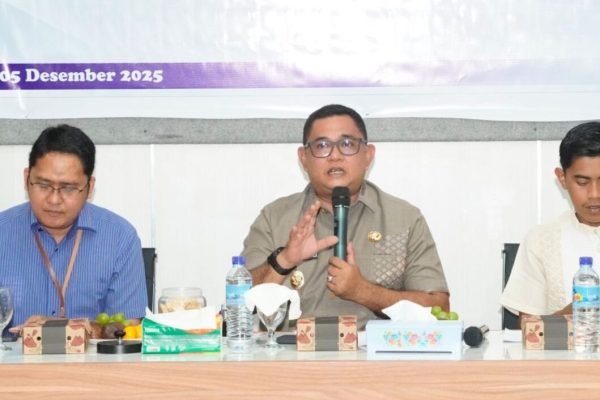 Wabup Lombok Utara, Kusmalahadi Syamsuri saat membuka lokalatih peningkatan TP3S. (Foto. dok Prokopim Setda KLU)
