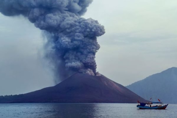 Doc. Erupsi Gunung Anak Krakatau