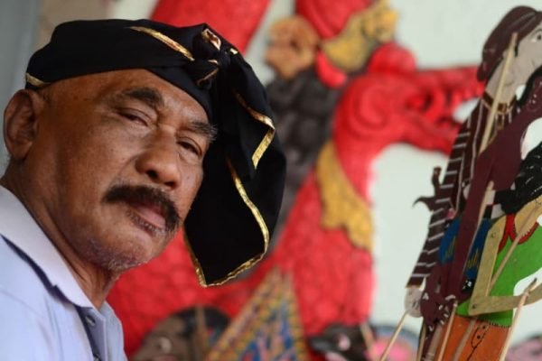 Dalang Wayang Sasak, H Lalu Nasib AR